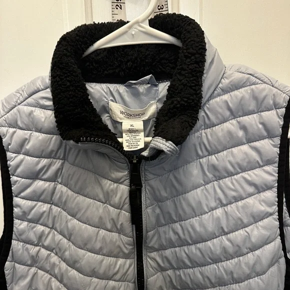 Workshop Republic Clothing Women's light blue and black Quilted Vest XL - Picture 4 of 6